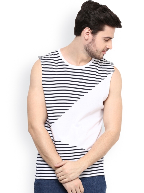 

Hypernation Men White Striped Sleeves T-Shirt