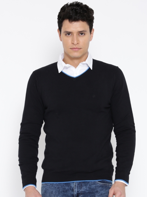 

United Colors of Benetton Men Black Solid Sweater