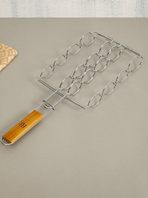 

Home Centre Silver-Toned & Yellow Truffels-Windsor Solid Corn Grill Basket