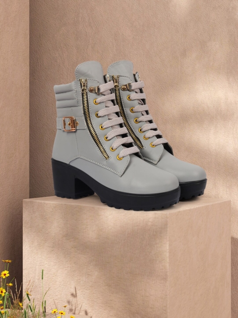 

Alishtezia Women Grey Black Solid Design Heeled Boots
