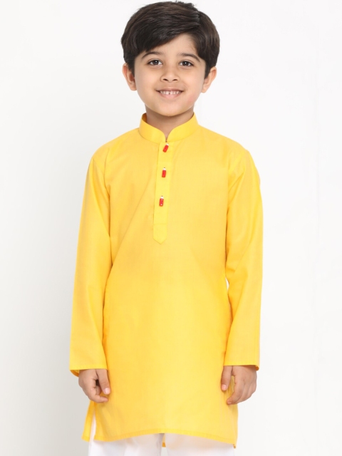 

VASTRAMAY Boys Yellow Solid Cotton Mandarin Collar Kurta