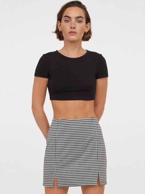 

H&M Women Black Short skirt