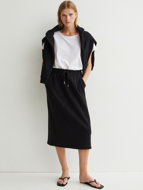 

H&M Women Black Solid Sweatshirt Skirt