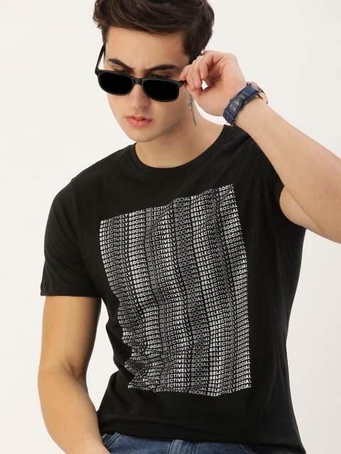 

SINGLE Men Black & White Typography Printed T-shirt