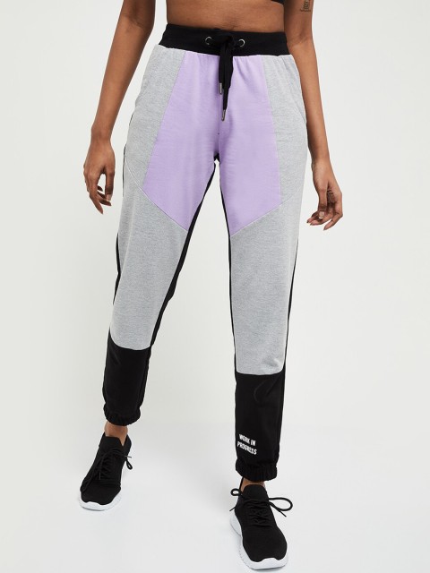 

max Women Grey Melange & Black Colourblocked Joggers