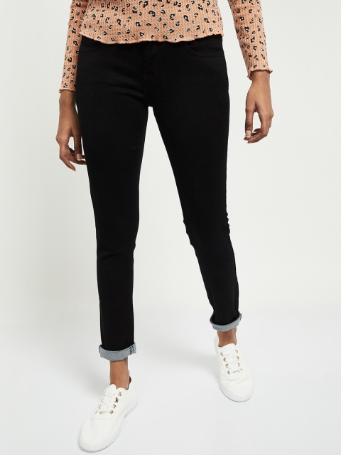 

max Women Black Skinny Fit Jeans