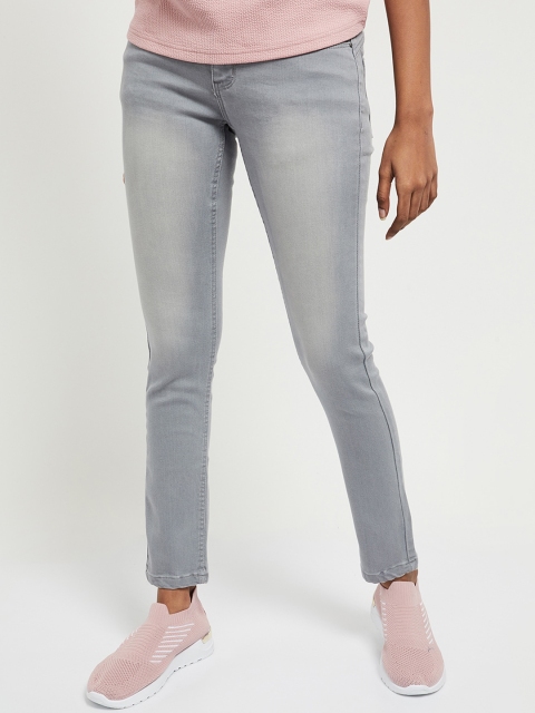 

max Women Grey Skinny Fit Jeans