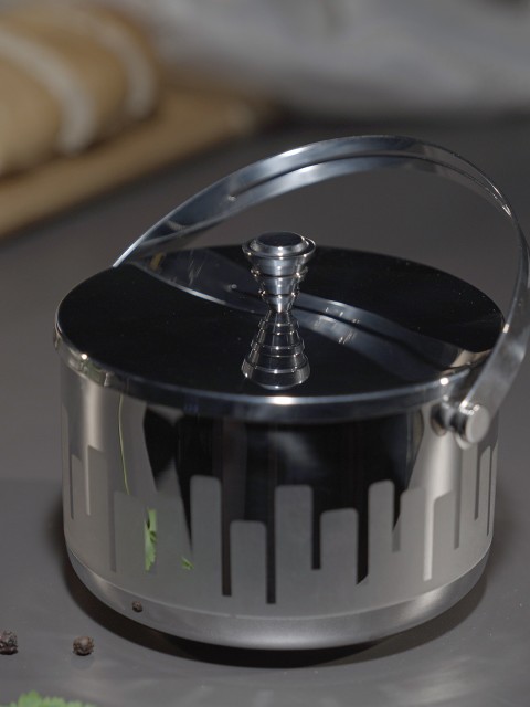 

ARTTDINOX Steel-Toned 1 Piece Stainless Steel Glossy Soup Bowl