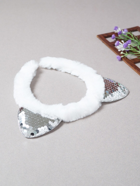 

Golden Peacock Women White & Silver-Toned Embellished Hairband