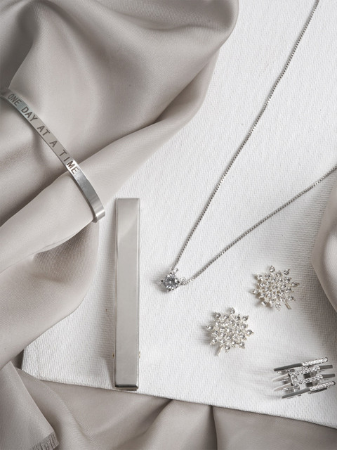 

JOKER & WITCH Silver-Plated White Stone-Studded Vanilla Blitz Jewellery Set