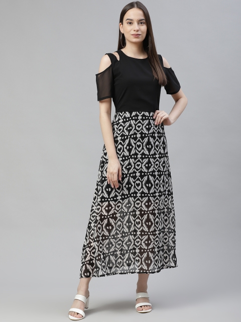 

RIVI Black Georgette Maxi Dress