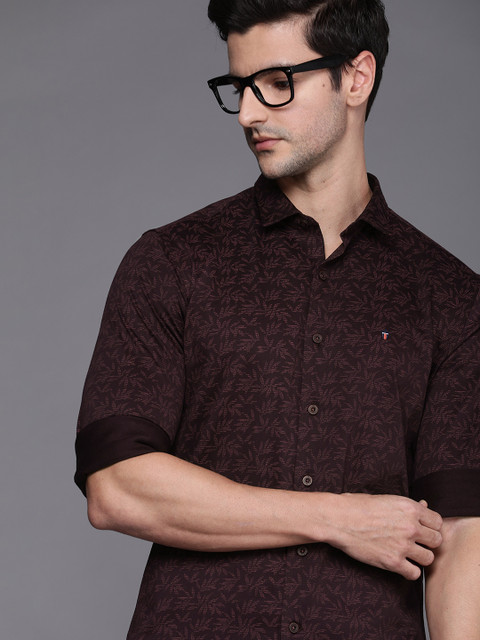 

Louis Philippe Sport Men Burgundy Leaves Print Pure Cotton Slim Fit Casual Shirt