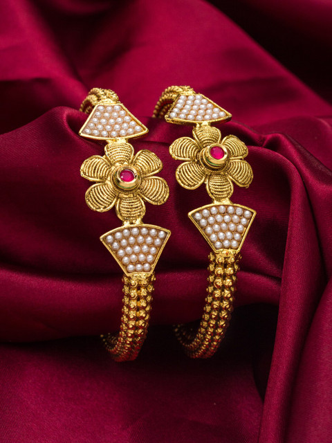 

Alankruthi Women Gold Plated Flower design Bangles