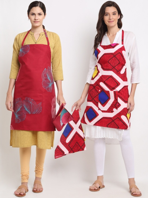 

NEUDIS Pack Of 2 Printed 210TC Aprons With Front Centre Pocket & Napkin, Red