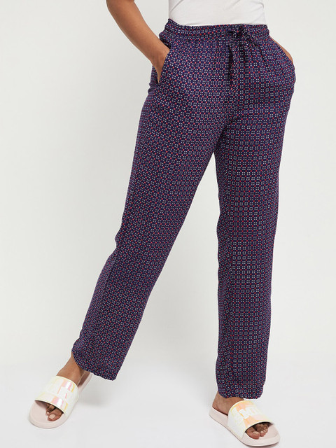 

max Women Navy Blue & Red Printed Lounge Pants