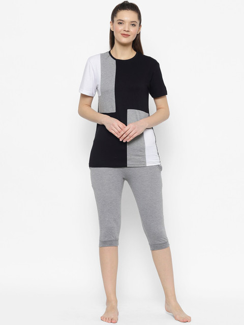 

VIMAL JONNEY Women Black & Grey Colourblocked Night suit