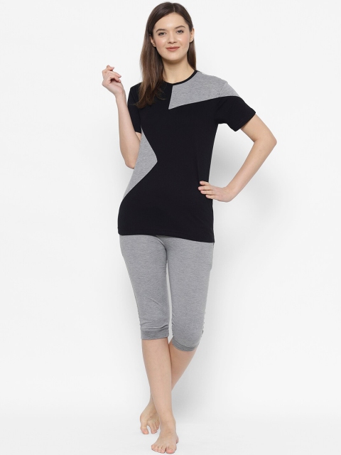 

VIMAL JONNEY Women Black & Grey Pure Cotton Colourblocked Night Suit