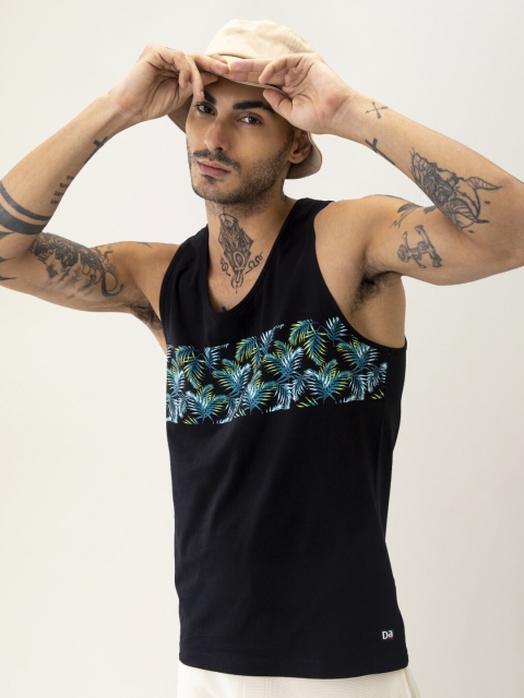 

DAMENSCH Men Black Tropical Printed Pure Cotton T-shirt