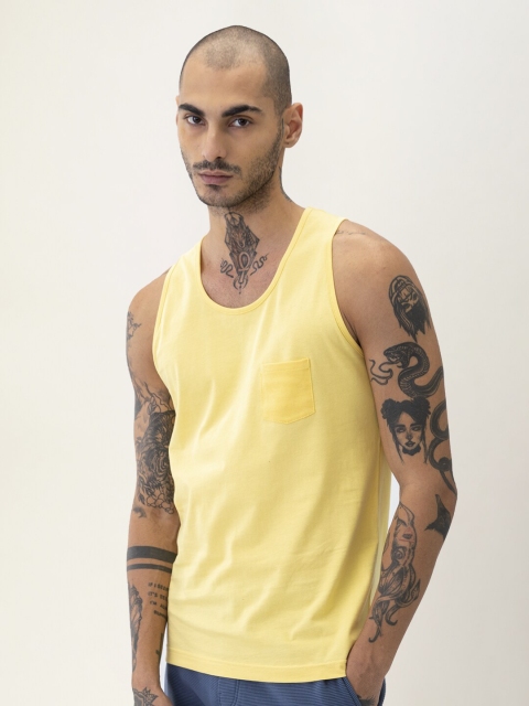 

DAMENSCH Men Yellow Pure Cotton T-shirt