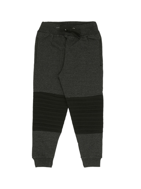 

RAINE AND JAINE Boys Charcoal Grey Solid Straight-Fit Pure Cotton Joggers