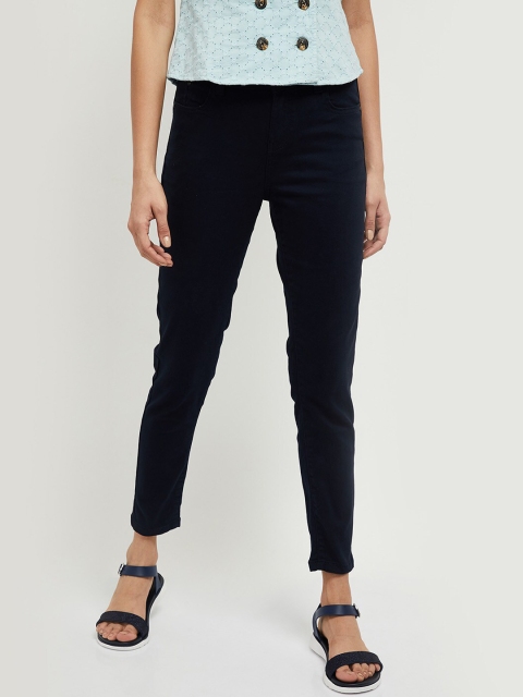 

max Women Blue Solid Mid-Rise Trousers