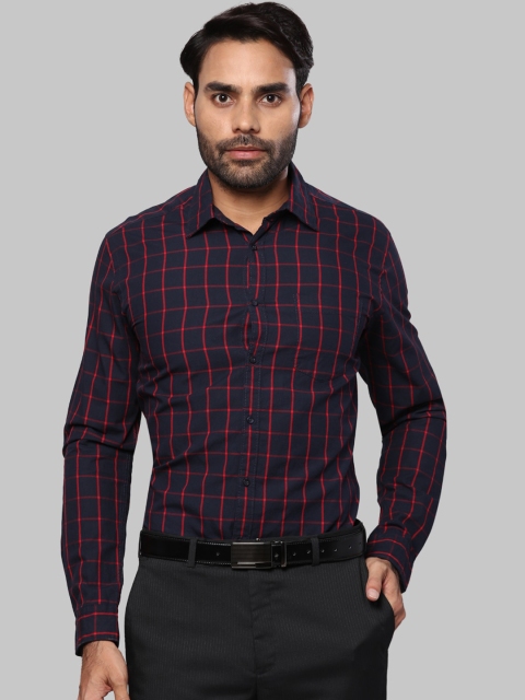 

Next Look Men Blue Opaque Checked Casual Shirt