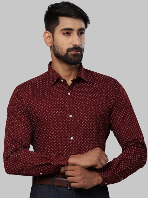 

Next Look Men Red Slim Fit Opaque Printed Casual Shirt