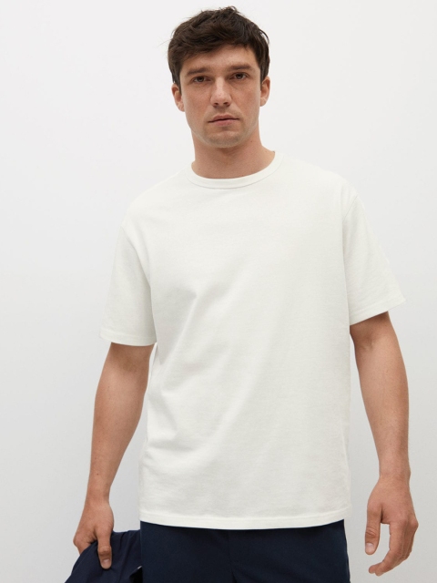 

MANGO MAN White Solid Pure Cotton T-shirt