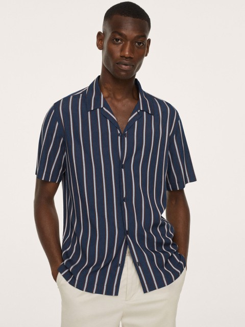 

MANGO MAN Men Navy Blue Opaque Striped Casual Shirt
