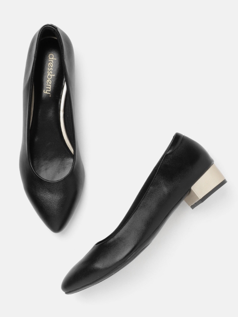 

DressBerry Women Black Solid Ballerinas