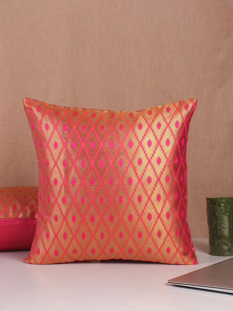 

Molcha Pink & Gold-Toned Set of 2 Geometric Banarasi Brocade Square Cushion Covers