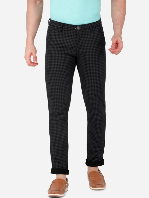 

beevee Men Black Checked Trousers