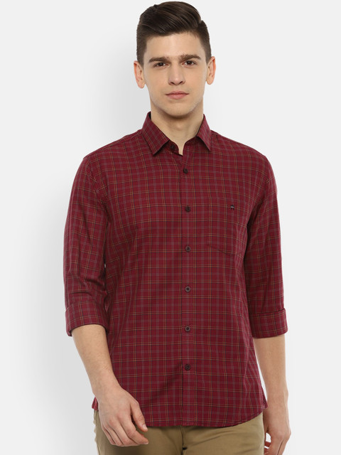 

Louis Philippe Sport Men Maroon Pure Cotton Slim Fit Opaque Checked Casual Shirt