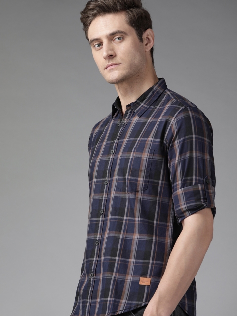 

Roadster Men Navy Blue & Black Tartan Checked Pure Cotton Casual Shirt