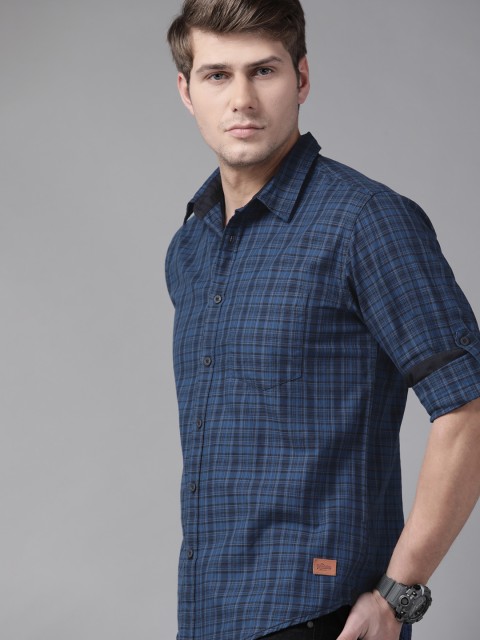 

Roadster Men Navy Blue & Black Pure Cotton Tartan Checks Checked Casual Shirt