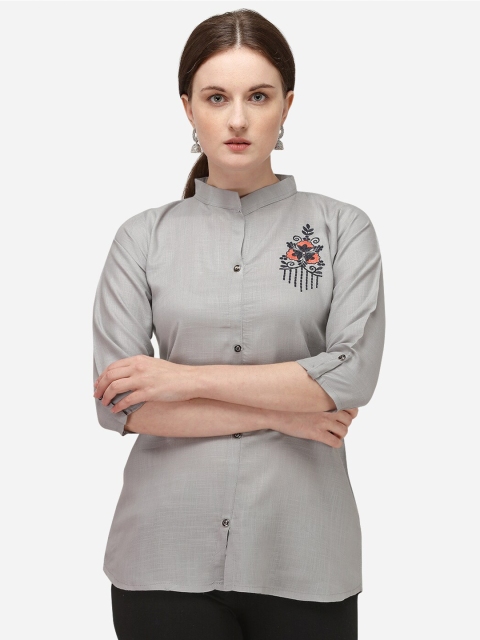 

RAJGRANTH Women Grey Mandarin Collar Roll-Up Sleeves Placement Print Shirt Style Top