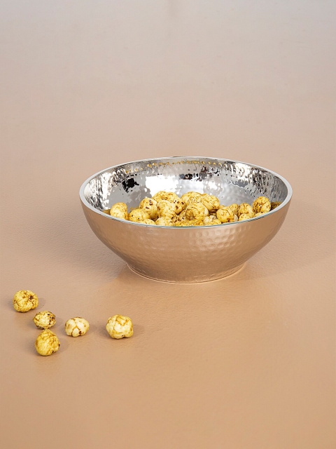 

ellementry Silver-Toned Textured Stainless Steel Glossy Bowls