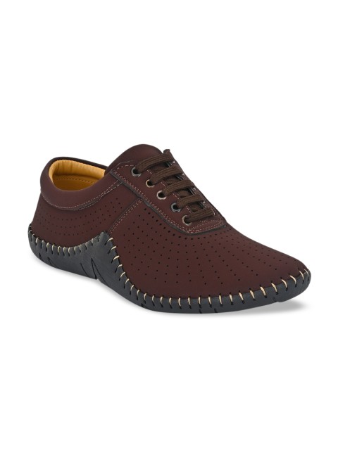 

Mactree Men Maroon Suede Sneakers