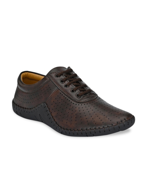 

Mactree Men Brown Lazercut Shoes