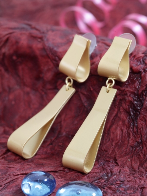 

DIVA WALK Gold-Plated Handcrafted Contemporary Drop Earrings