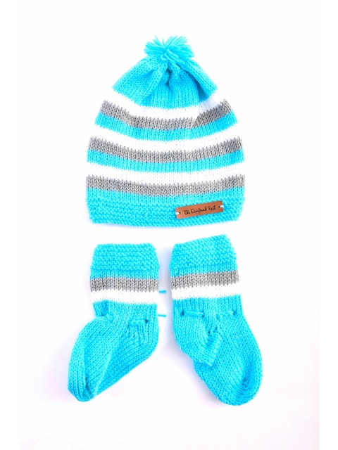 

The Original Knit Unisex Kids Set of Blue & White Handmade Beanie with socks