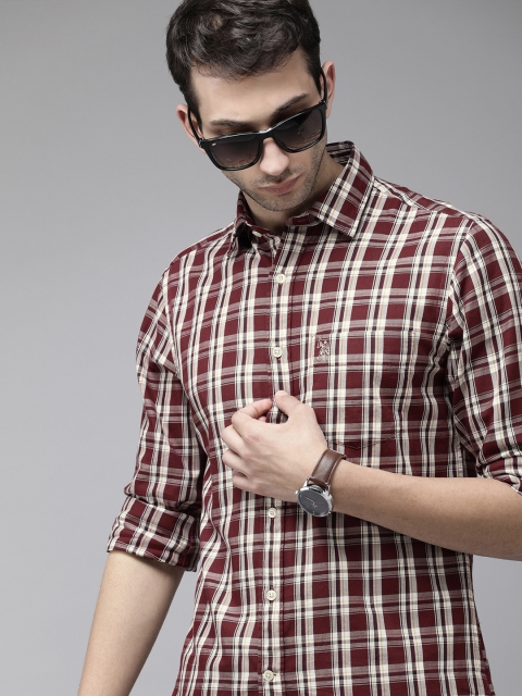

U S Polo Assn Men Maroon & White Tailored Fit Checked Cotton Casual Shirt