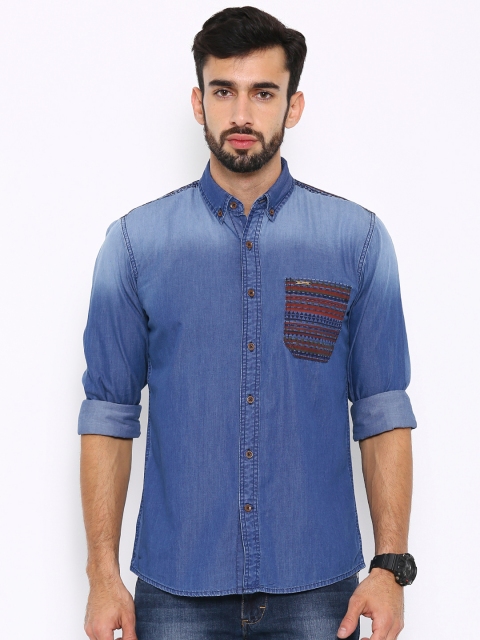 

Wrangler Men Blue Faded Denim Casual Shirt