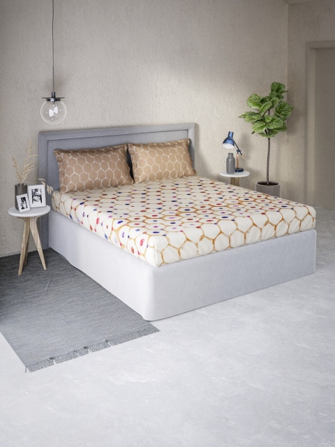 

DDecor Cream-Coloured & Brown Geometric 130 TC Queen Bedsheet with 2 Pillow Covers