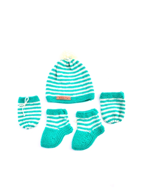 

The Original Knit Unisex Kids Turquoise Blue & White Handmade Beanie, Socks & Mittens