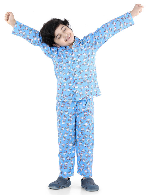 

Aj DEZInES Boys Turquoise Blue & White Printed Night suit