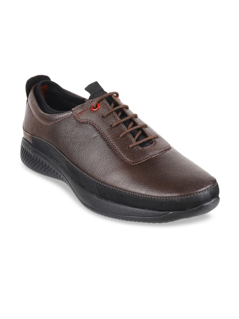 

Mochi Men Brown Sneakers