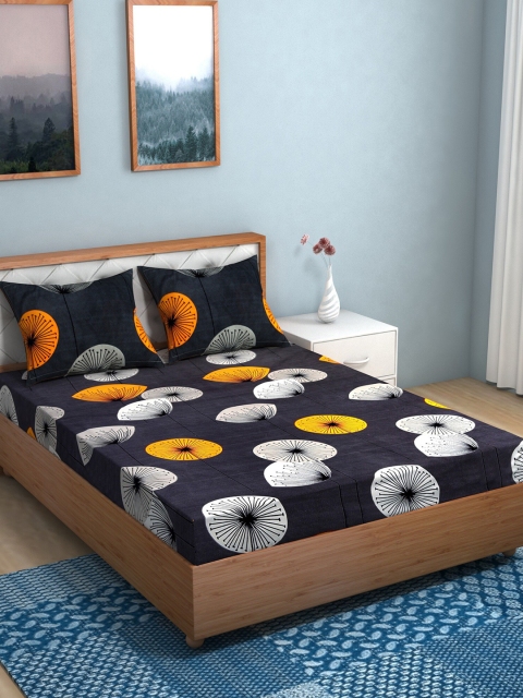 

Niamh by Tag 7 Grey & White Floral 144 TC King Bedsheet with 2 Pillow Covers