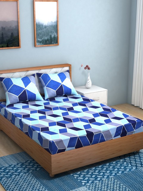 

Niamh by Tag 7 Blue & Navy Blue Geometric 144 TC King Bedsheet with 2 Pillow Covers