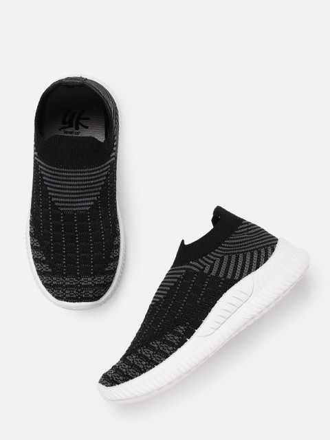 

YK Girls Black & Grey Self-Checked Slip-On Sneakers